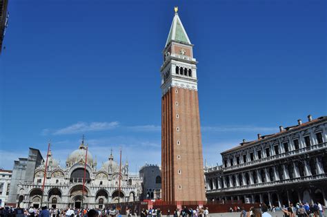 aquila campanile s.merco versace|basilica san marco campanile.